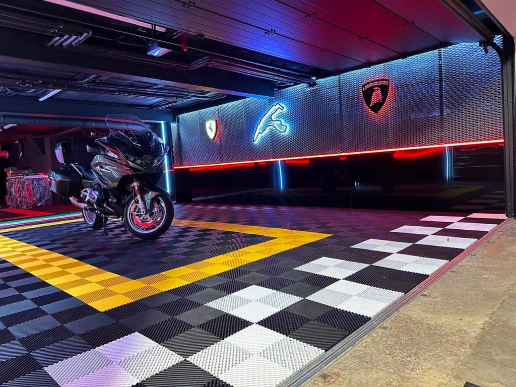 Exemple d'un garage pour moto Innova-Box